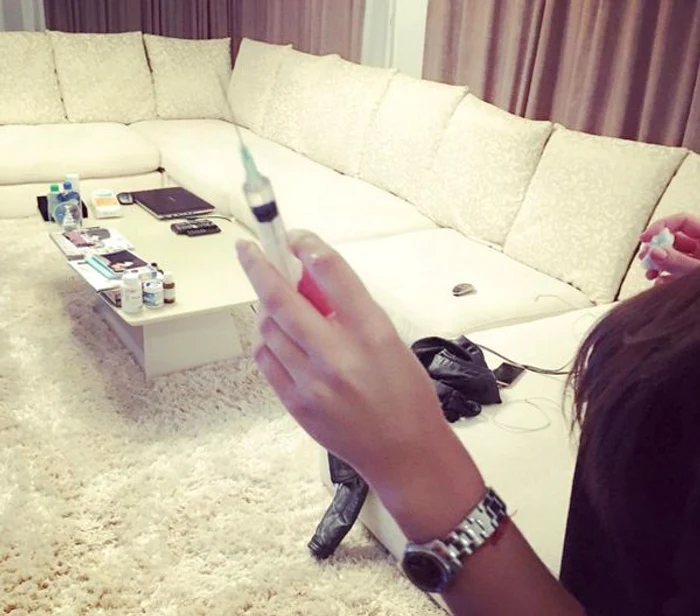 Roxana face injecţii pentru a scăpa de infecţie jpeg