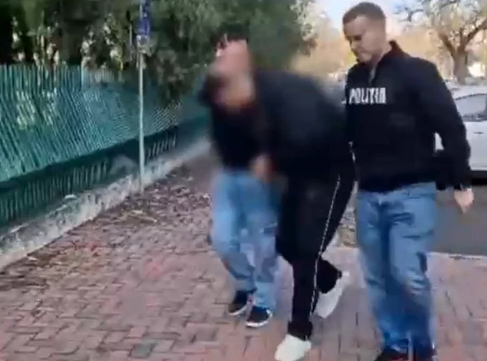 Bărbatul a fost reținut FOTO: captură video