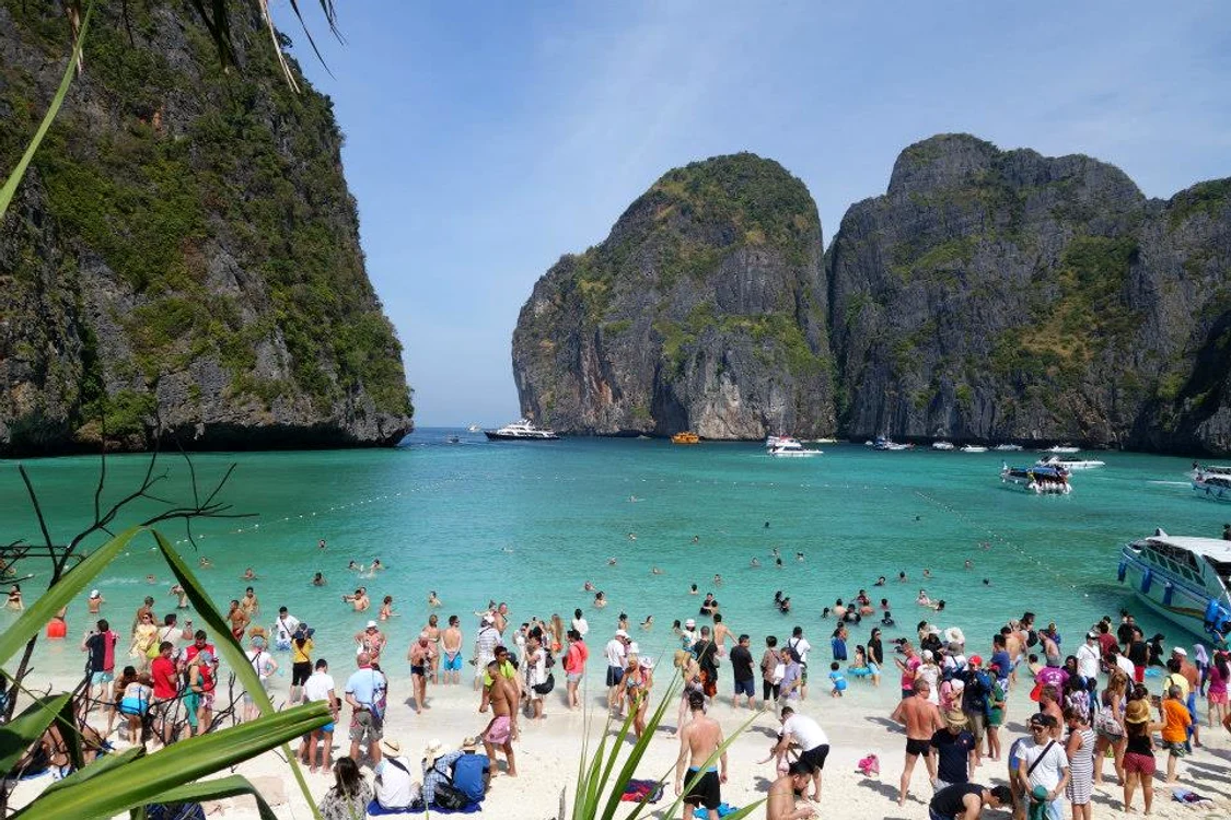 Maya Bay, Thailanda, un alt loc de poveste din itinerariul bloggerilor