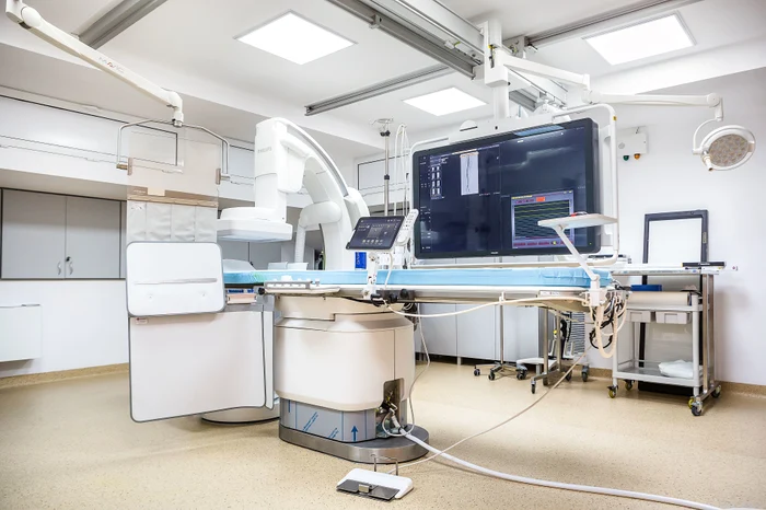 Adevarul a avertizat încă din 2013 că angiograful de la Oradea nu e conform. Foto: Adevarul.ro