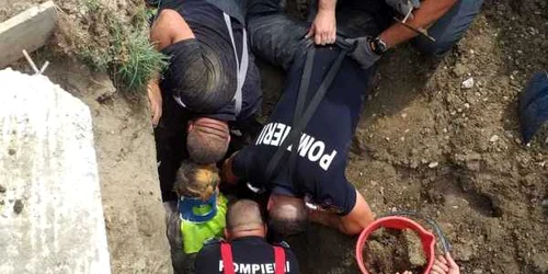 Muncitori prinsi sub pamant foto ISU Dambovita