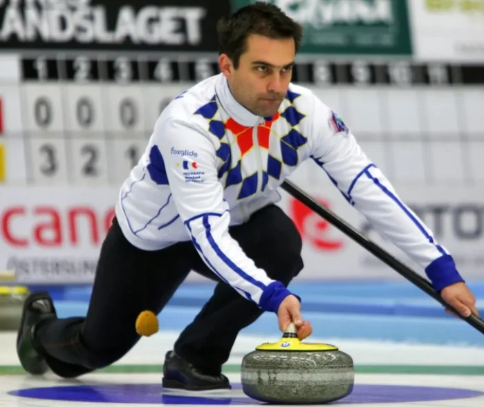 Allen Coliban a reprezentat România în competiții internaționale de curling. Foto: Instagram