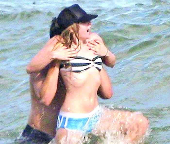 Avril începe să prindă  gustul distracţiei