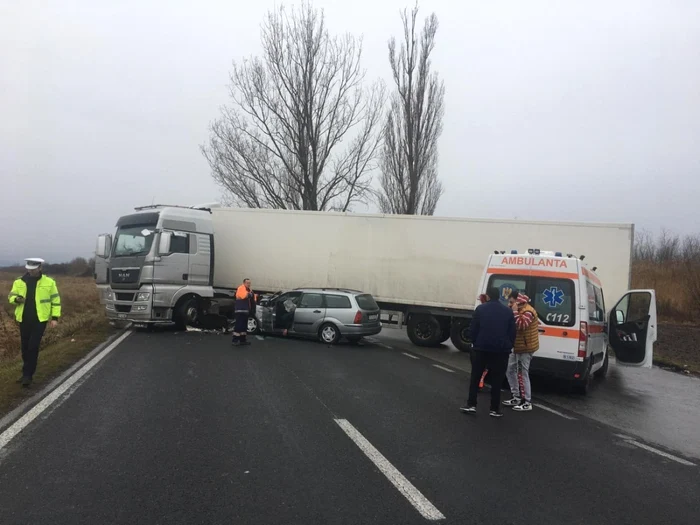 Accident la ieşirea din Haţeg.