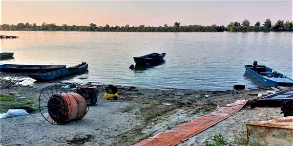 Poluare FOTO Apele Romane jpg