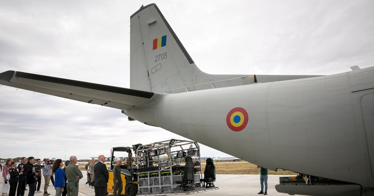 Aeronavele MAPN, dotate de DSU cu module medicale speciale pentru transportul critic al pacienților