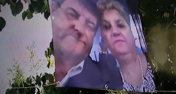 Soții Barbu sunt înmormânți în Crevedia. FOTO captură A3