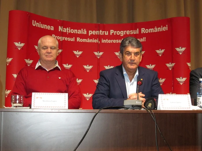 Gabriel Oprea s-a intalnit cu activul de partid din Oltenia. Foto Adevarul