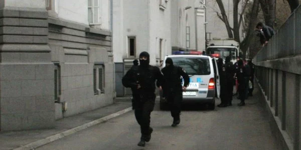 Agresorii au fost prinşi în scurt timp de poliţişti  Foto: arhivă