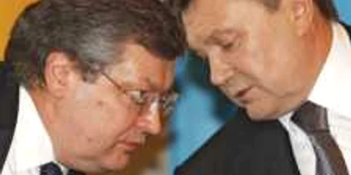 Noul preşedinte, Viktor Iuşcenko, şi noul ministru de Externe, Kostiantin Hrişcenko, discută noua politică externă ucraineană