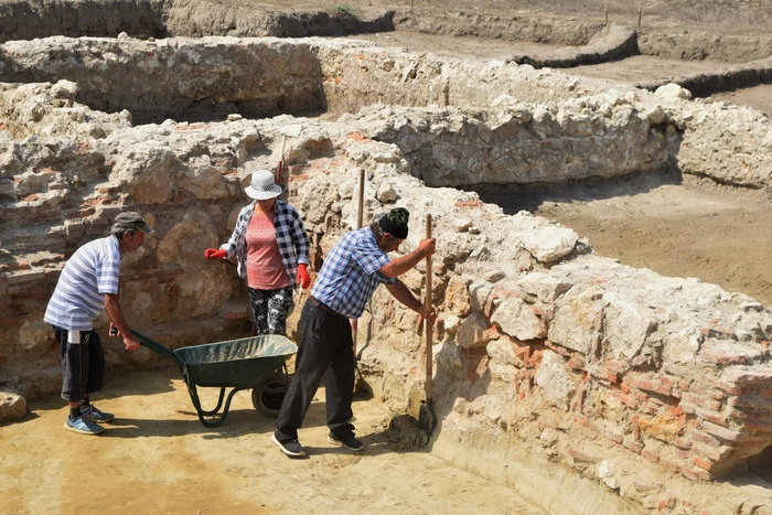 Săpături arheologice la situl din apropierea localității Giurgeni FOTO MJ Ialomița