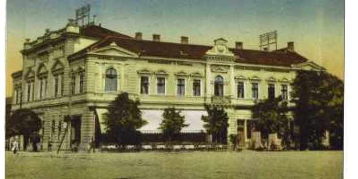Foto Muzeul Unirii/Hotelul la care s-a „negociat“ în 1918 forma finală a Rezoluţiei pentru Unire 