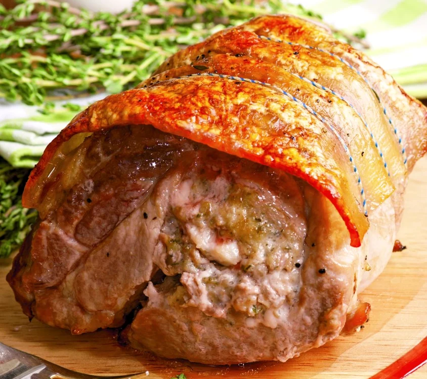 pulpa de porc in crusta de sorici jpeg