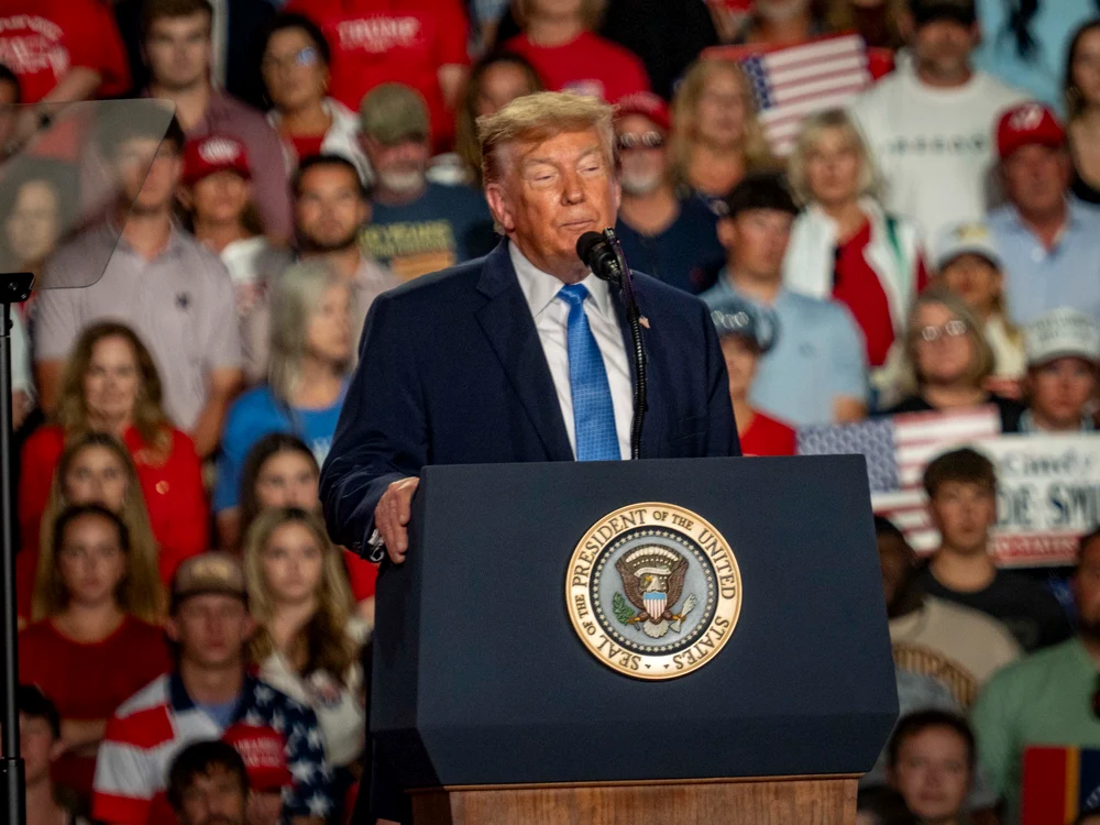 Donald trump încearcă să mobilizeze electoratul