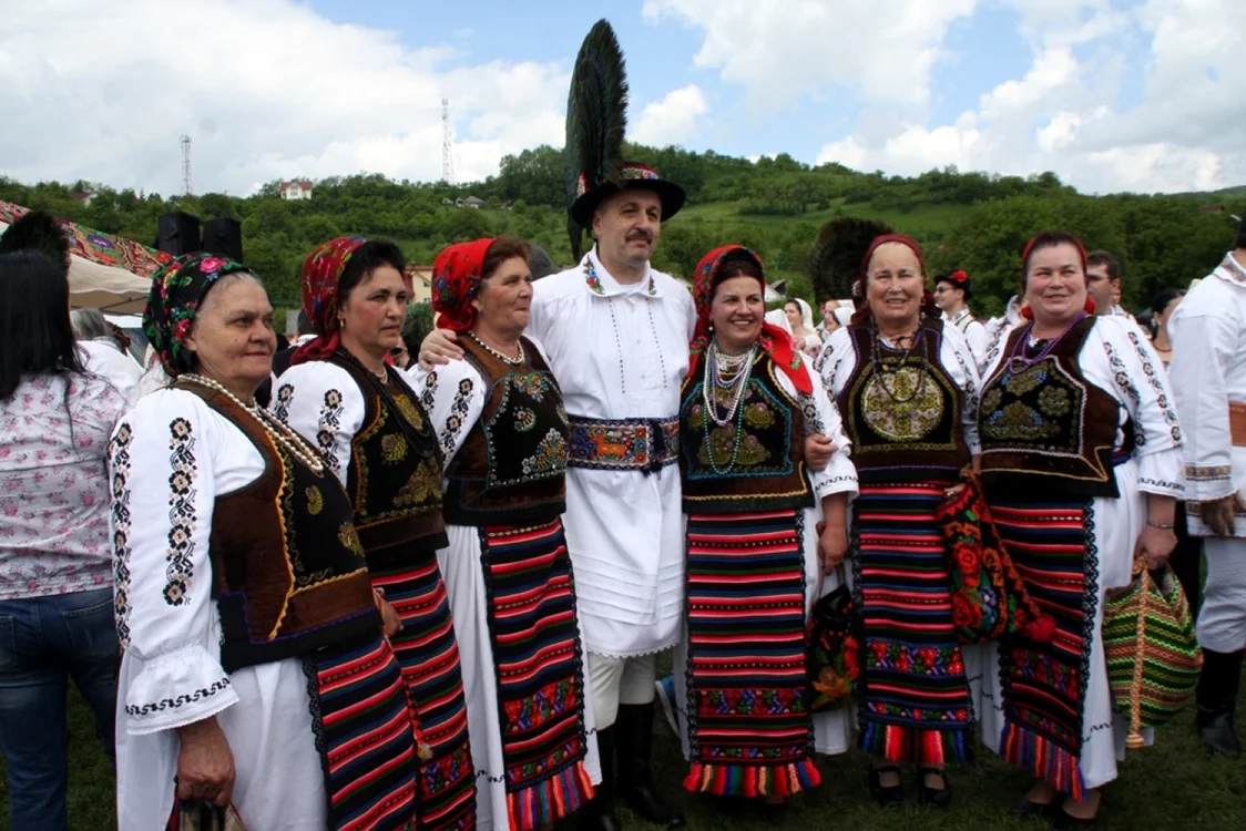 ziua costumului popular bistrita  18