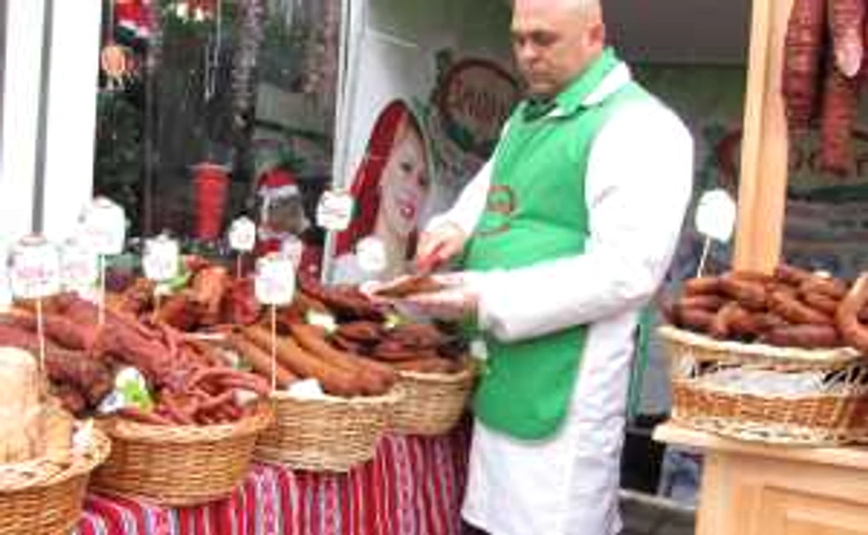 Producătorii îşi prezintă marfa