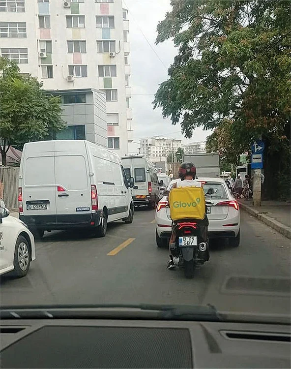De sâmbătă, devierile  de la Podul Constanța  i-au îngrozit pe șoferi