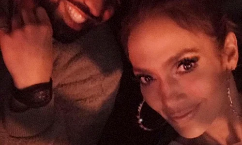 3B8BF15200000578 4069522 Look of love The 30 year old rapper posted this Instagram shot w a 3 1482891509236 jpeg