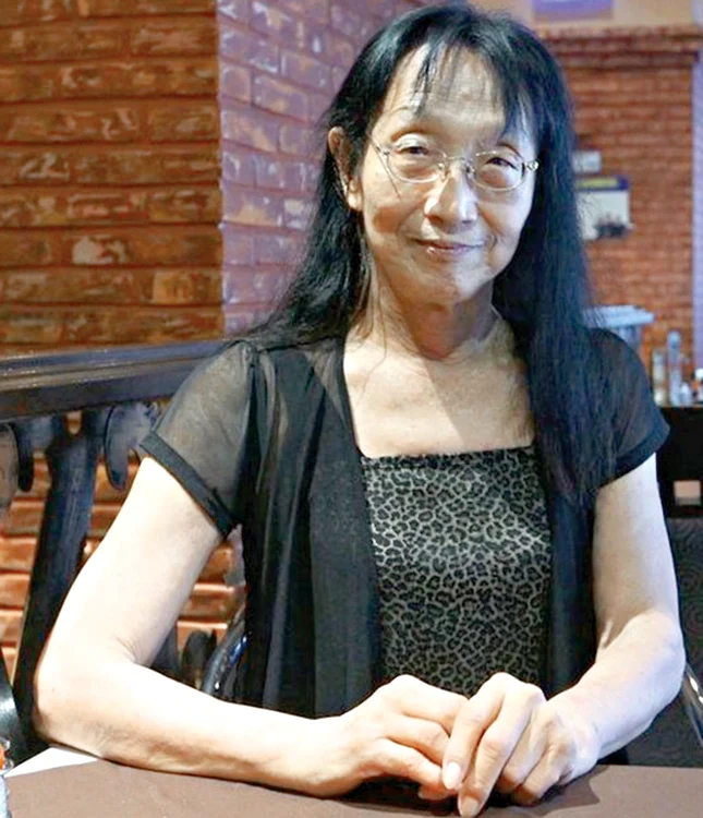 Bătrânul a început de 4 ani să ia hormoni feminini