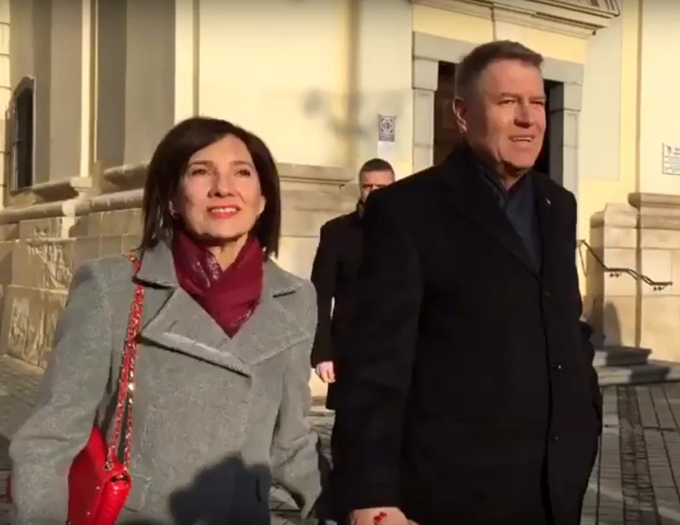 8 carmen iohannis mini iarna 3 jpg jpeg