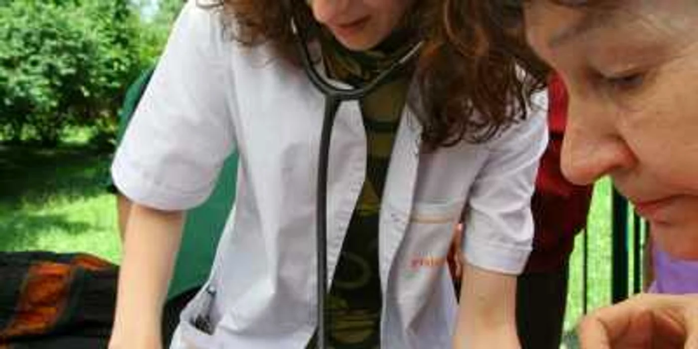 Mediciniştii clujeni fac practică la Apahida