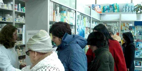 Farmacia lucrează în regim non-stop