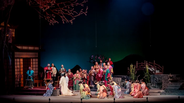 Scenă din actul I. Foto Andrei Grigore / Opera Națională București