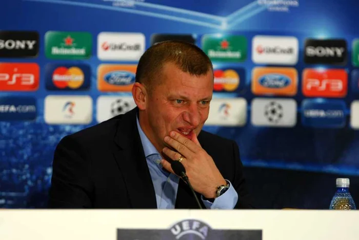 Oţelul, antrenament oficial pentru Manchester