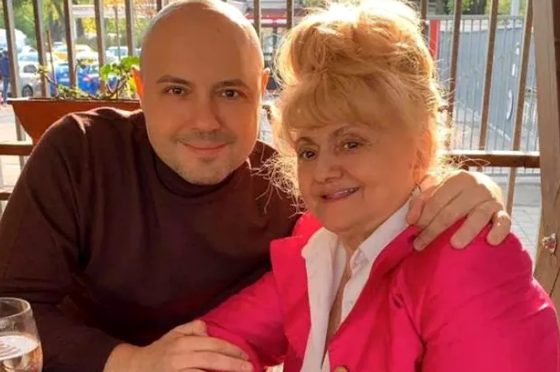 
    Camelia Mitoșeru a fost dusă de urgență la spitalFoto: Arhivă personală  