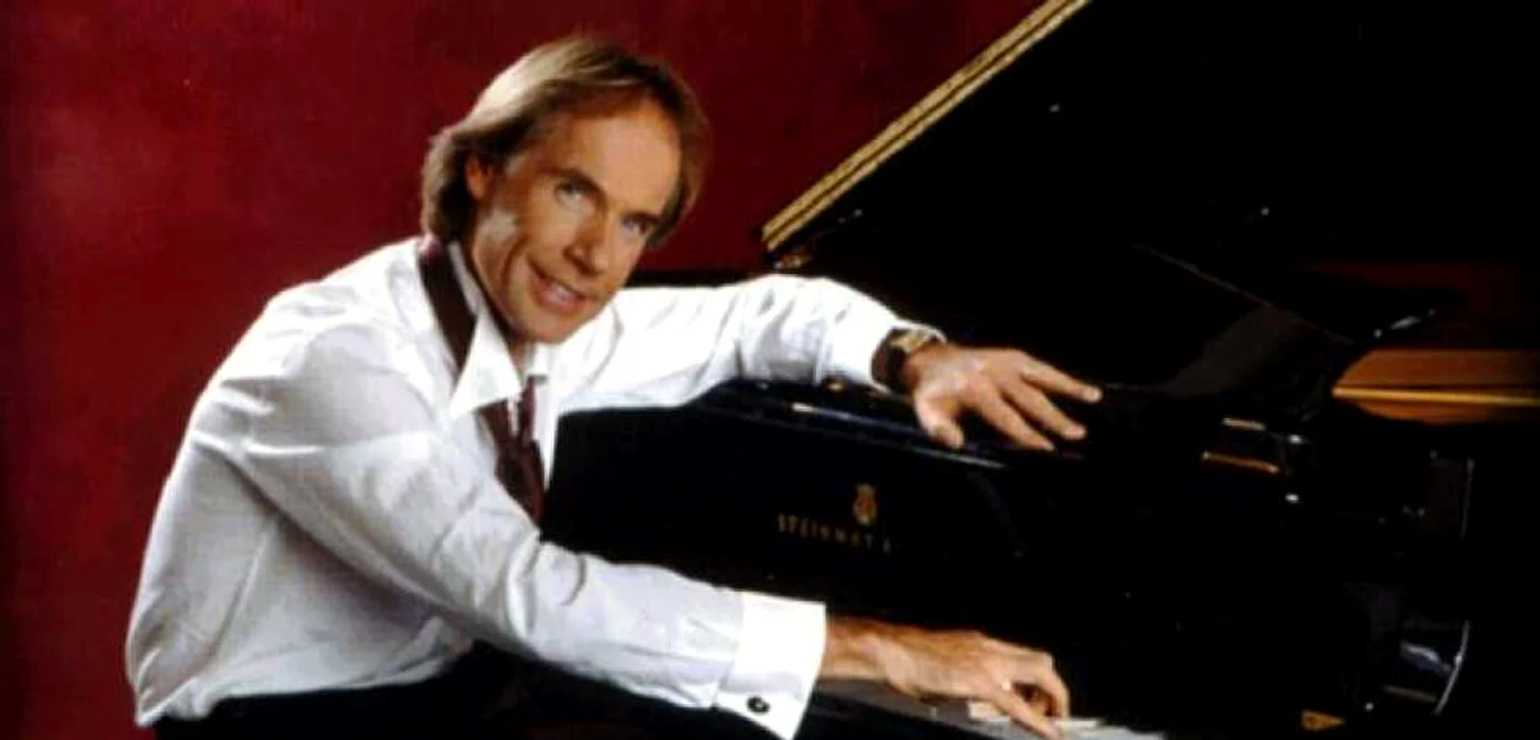 Richard Clayderman concertează în premieră la Braşov.