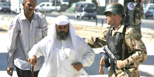 „The Hurt Locker“ pune problema întâlnirii  dintre două civilizaţii foarte diferite