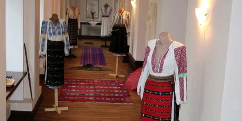 vernisaj expoyitie FOTO Alexandra Georgescu 