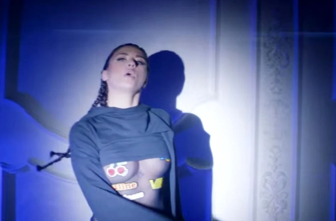 Antonia, super sexy în cel mai recent videoclip
