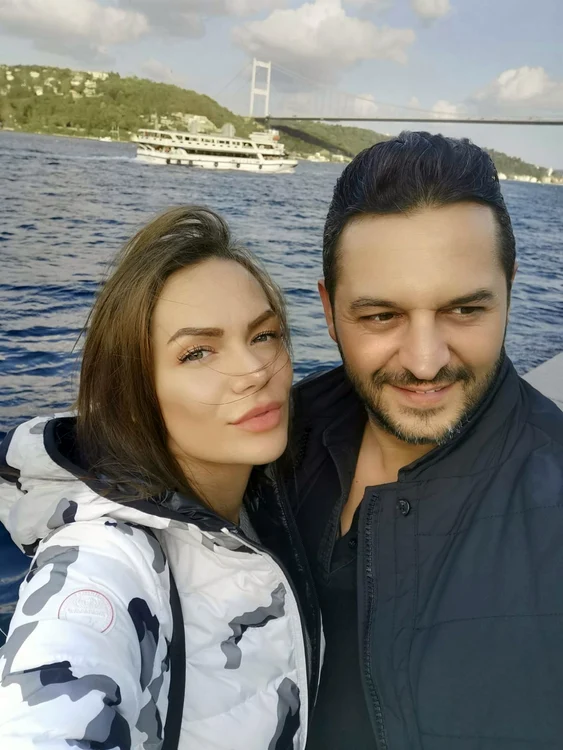 Bia, alături de soţul ei 