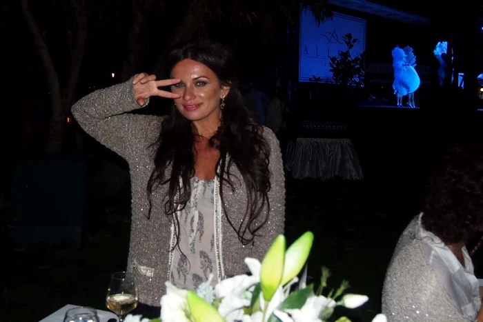 Mirela Stelea a împlinit duminică 36 de ani şi a fost răsfăţată în Antalya (Foto: Arhiva Personală)