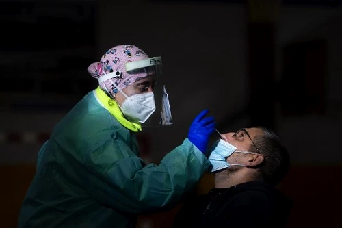 Autorităţile din Spania speră că vor imuniza populaţia până în vara lui 2021foto: AFP