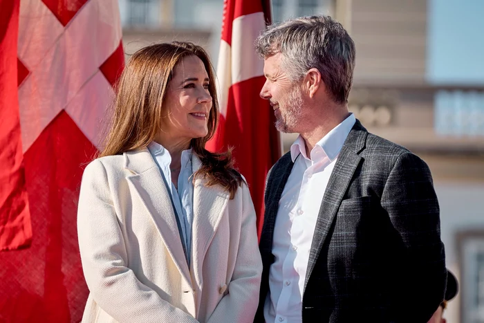 Regele Frederik și Regina Mary la reședința de vară, Profimedia (2) jpg