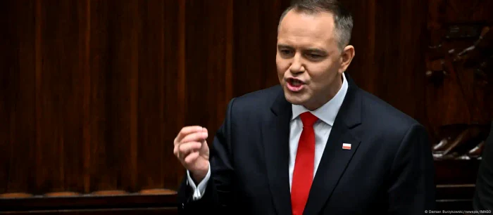 Noul președinte al Poloniei: ascensiunea lui Karol Nawrocki