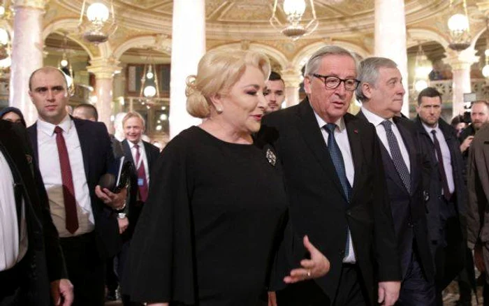 Viorica Dăncilă, alături de Jean Claude Juncker, președintele Comisiei Europene