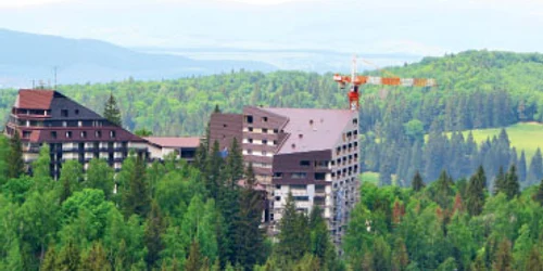 Casele noi de vacanţă, încă scumpe