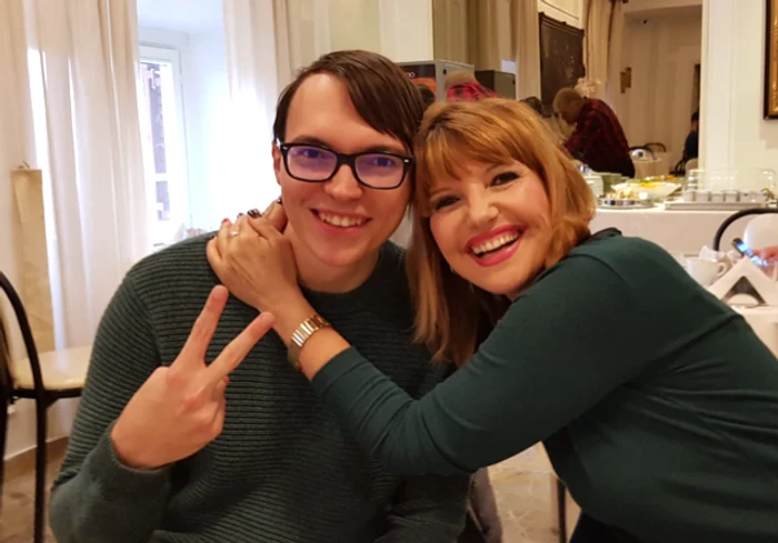 Marina Almășan alături de fiul ei, Victor