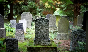 cimitir istock jpg