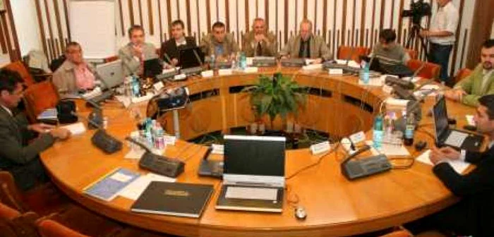 Satu Mare: Consilierii locali - absenţi nemotivaţi