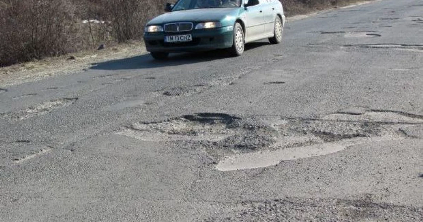 Șoferii încearcă să ocolească DN 66