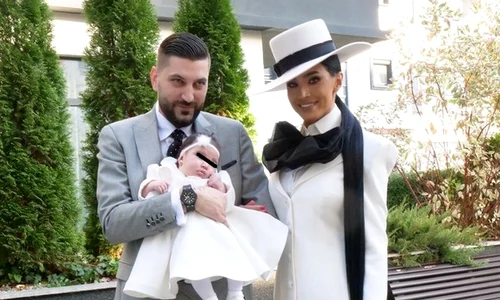 Ținuta purtată de Adelina Pestrițu pentru ceremonia religioasă a fetiței ei  jpeg