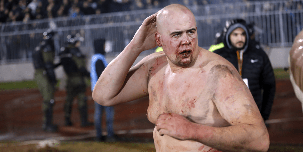 România, raiul huliganilor: Stadioane ca-n junglă, consecința ascunderii mizeriei sub preș