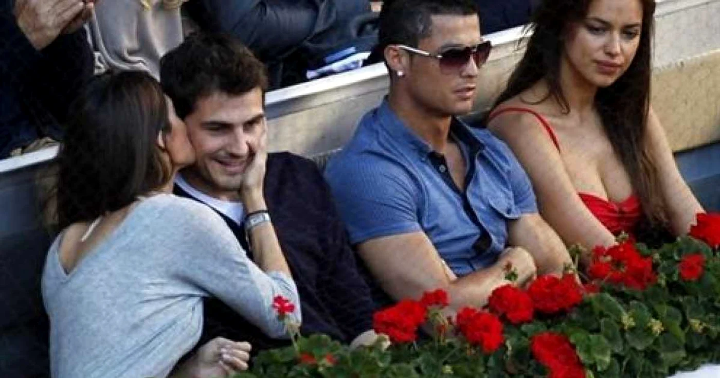 Casillas (al doilea din stânga) şi Ronaldo, alături de iubitele lor, spectatori la turneul de tenis de la Madrid