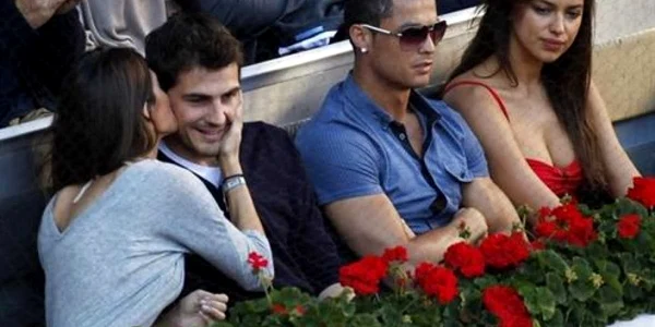 Casillas (al doilea din stânga) şi Ronaldo, alături de iubitele lor, spectatori la turneul de tenis de la Madrid