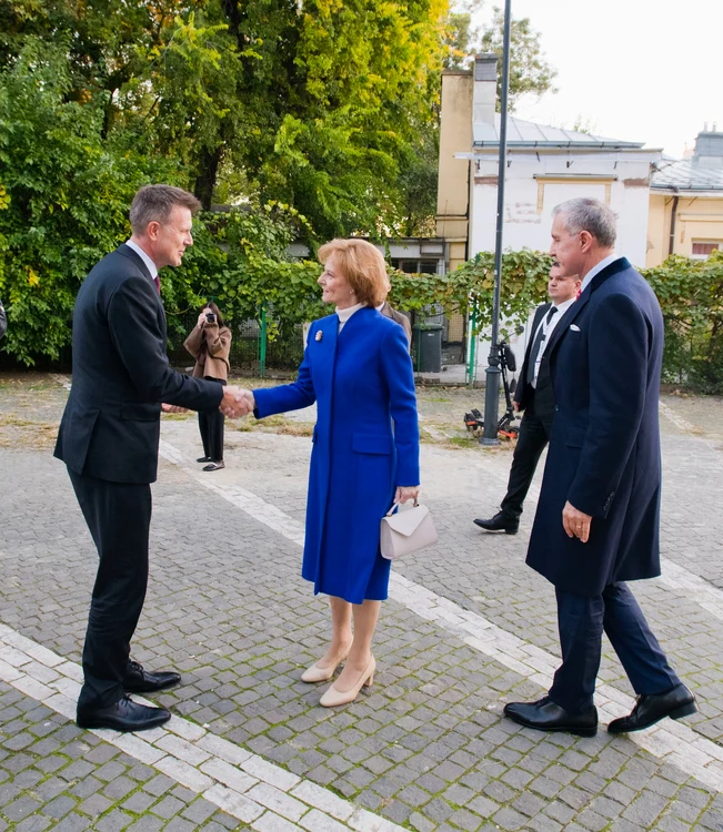 Margareta și Principele Radu, oaspeții Bisericii Anglicane din București, Foto Daniel Angelescu 10 jpg