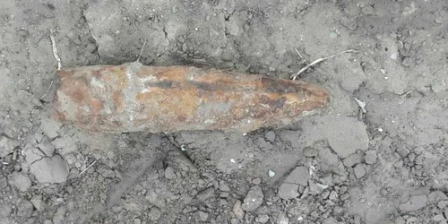 munitie neexplodata FOTO ISU Drobeta